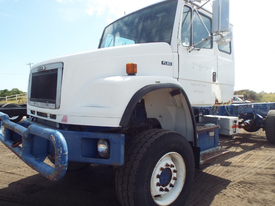 2001 Freightliner FL 80 4x4