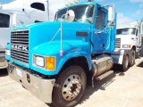 2006 Mack 613 CHU  Tractor Truck Day Cab