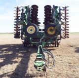 John Deere 637 Wheatland Disc 45' 5 section