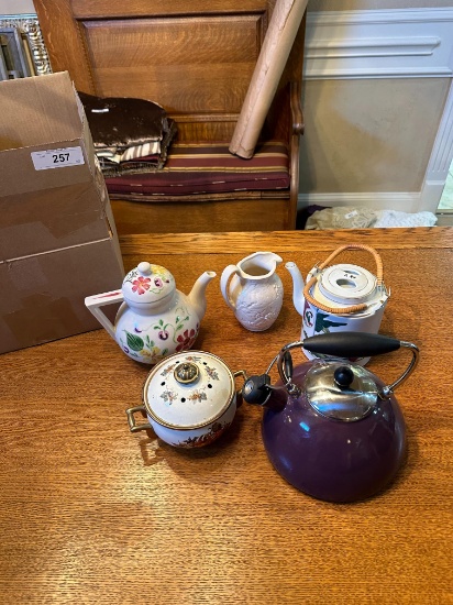 Assorted Tea Kettle & Pots