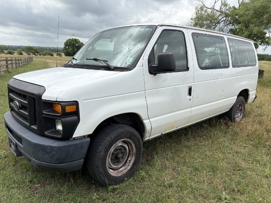 2009 Ford E350 12 Passenger Van
