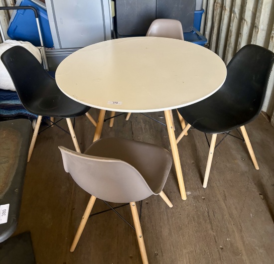 Circular Table W/ Chair Set