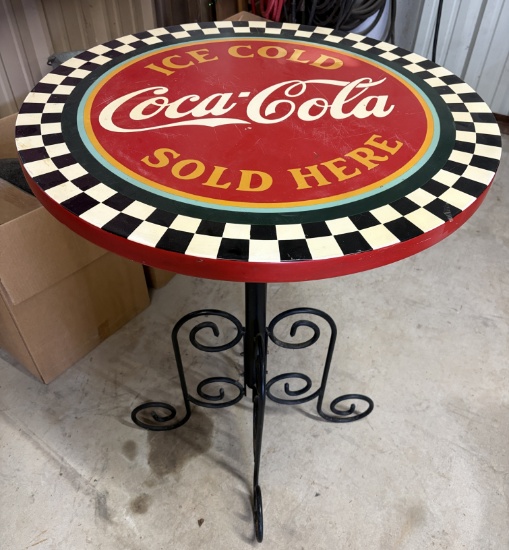 Coca-cola Vintage Drinking Table
