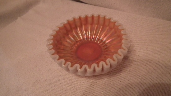 Peach opal & white ruffled dish 2”x5”