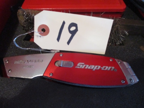 Snap-On retractable knife