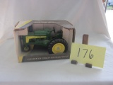 1958 JD 630 LP tractor 1:16