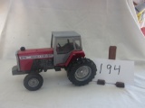 Massey Ferguson 670 tractor 1:20 (no box)