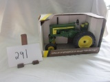 JD 720 Hi-Crop tractor NIB 1:16