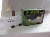 JD 4020 tractor w/Hiniker cab NIB 1:50