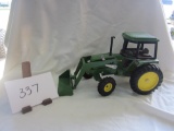 JD 2550 tractor w/loader