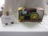 1915 JD R Waterloo Boy tractor NIB 1:16