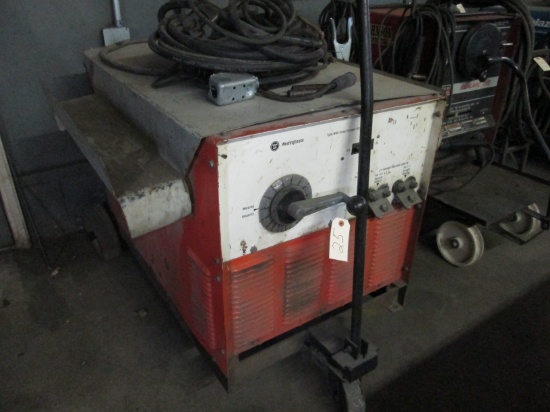 Westinghouse 800 Amp on cart