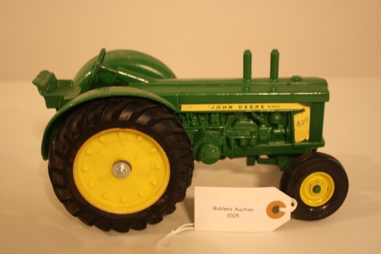 John Deere Diesel 820