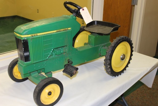 JD 7410 pedal tractor