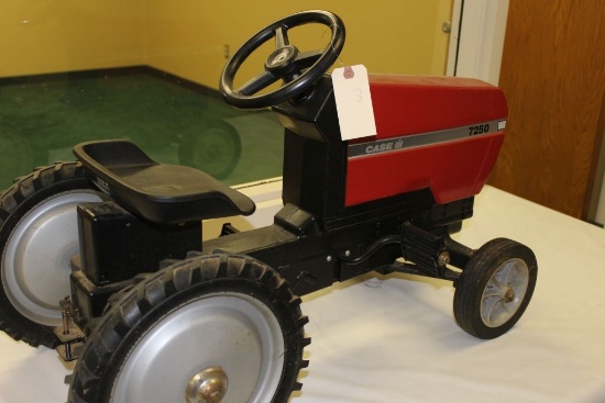 Case 7250 pedal tractor