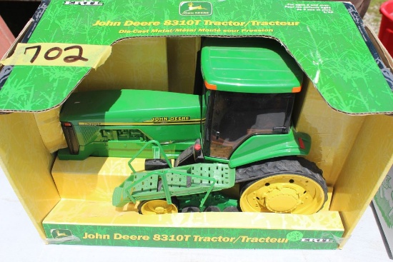 JD 8310 T tractor