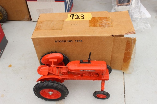 Allis Chalmers WD 45 wide front