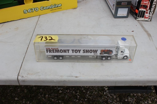 2012 Fremont Toy Show semi