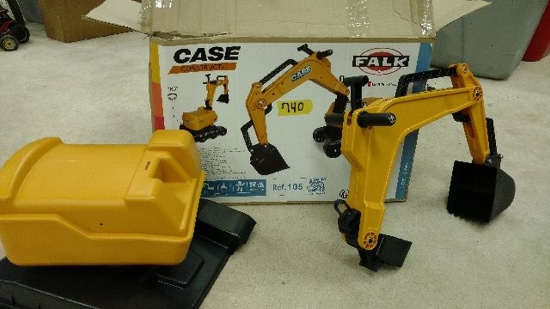 Case Construction excavator ride on toy