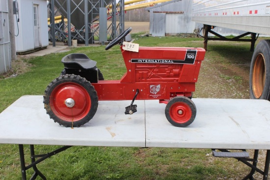 IH Hydro 100 WF Red Power 2013 Lima, OH pedal tractor