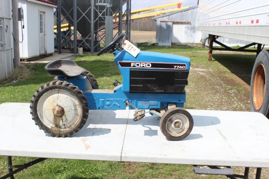 Ford 7740 WF pedal tractor