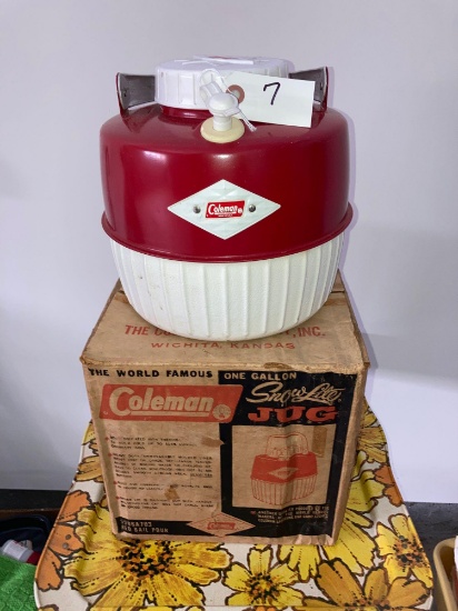 Vintage Coleman snow light jug w/ orig. box