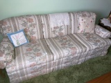 Berne, Indiana 3 cushion sofa