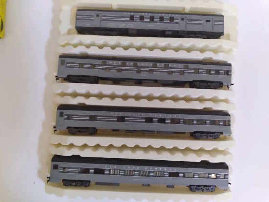 AHM 4- New York Central Cars in boxes.