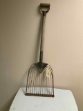 Ear Corn Shovel