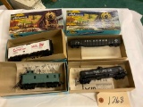 4 HO Gauge Train Cars