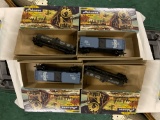 4 HO Gauge Train Cars