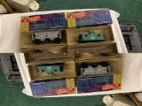 4 HO Gauge Train Cars