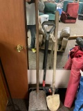 3 Shovels