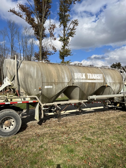 1983 Heil 40' Bulk Transfer Tanker, 3-Compartment, (Empty)