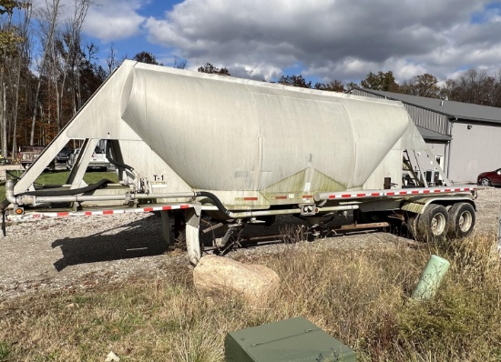 1997 Beall Baps-100-2 Bulk 40' Transfer Tanker, 2-Compartment