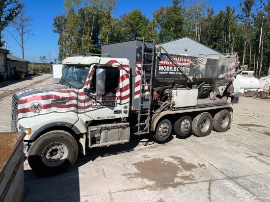 2019 Volvo Cement Truck, 425hp, 4500 RDS Series6spd. trans., quad axle, 425/65R22.5 tires