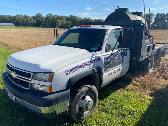 2007 Chevy 3500, Asphalt app., Emglo air compressor, 23,428mi., runs