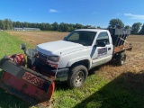 2006 Chevy 2500HD, salt spreader, Boss V-plow, 123,155mi., runs