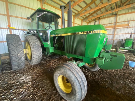 JD 4840 C/H/A, 8 spd.,p/shift, new 480 x 42 axle mount duals, (8) suitcase wts., 8,805hrs., SN. 0041