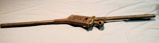 Adjustable Cast Iron Bolt Threading Tool