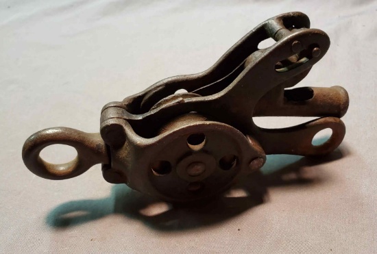 Rope Pulley w/ Braking Mechanism