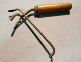 Oven Pan Lifter- King Walton Co., Minerva, Oh