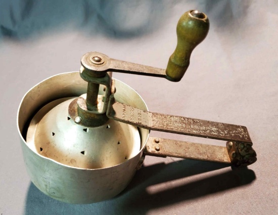 “Knapp’s Orange Juicer”