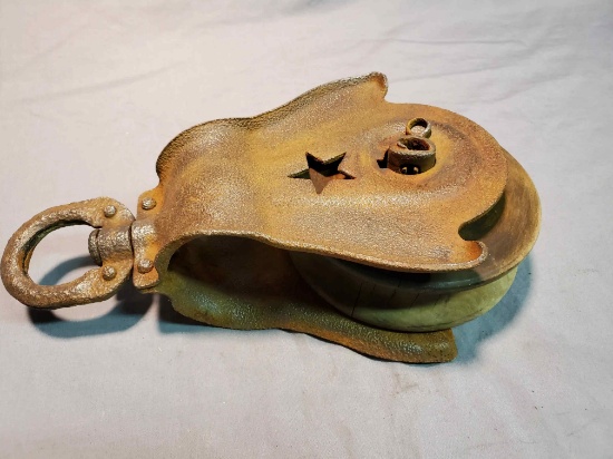 Wood & Metal Tackle Block/Pulley w/ Star