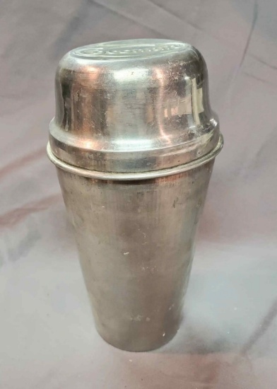 “Cocomalt” Drink Shaker with Lid