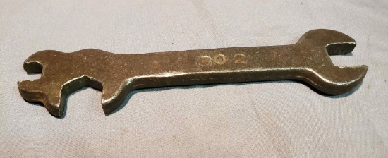Wrench with Three Jaw Openings(?)