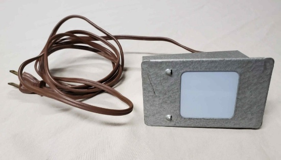 Single Slide Lighted Slide Viewer