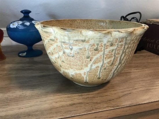 Studio Pottery Bowl by Walter Hobbs