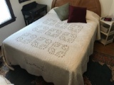 Very Large Vintage Quilt w/Fancy Pattern