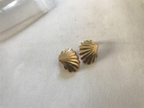 Pair 14k Gold Earrings 2.6 grams